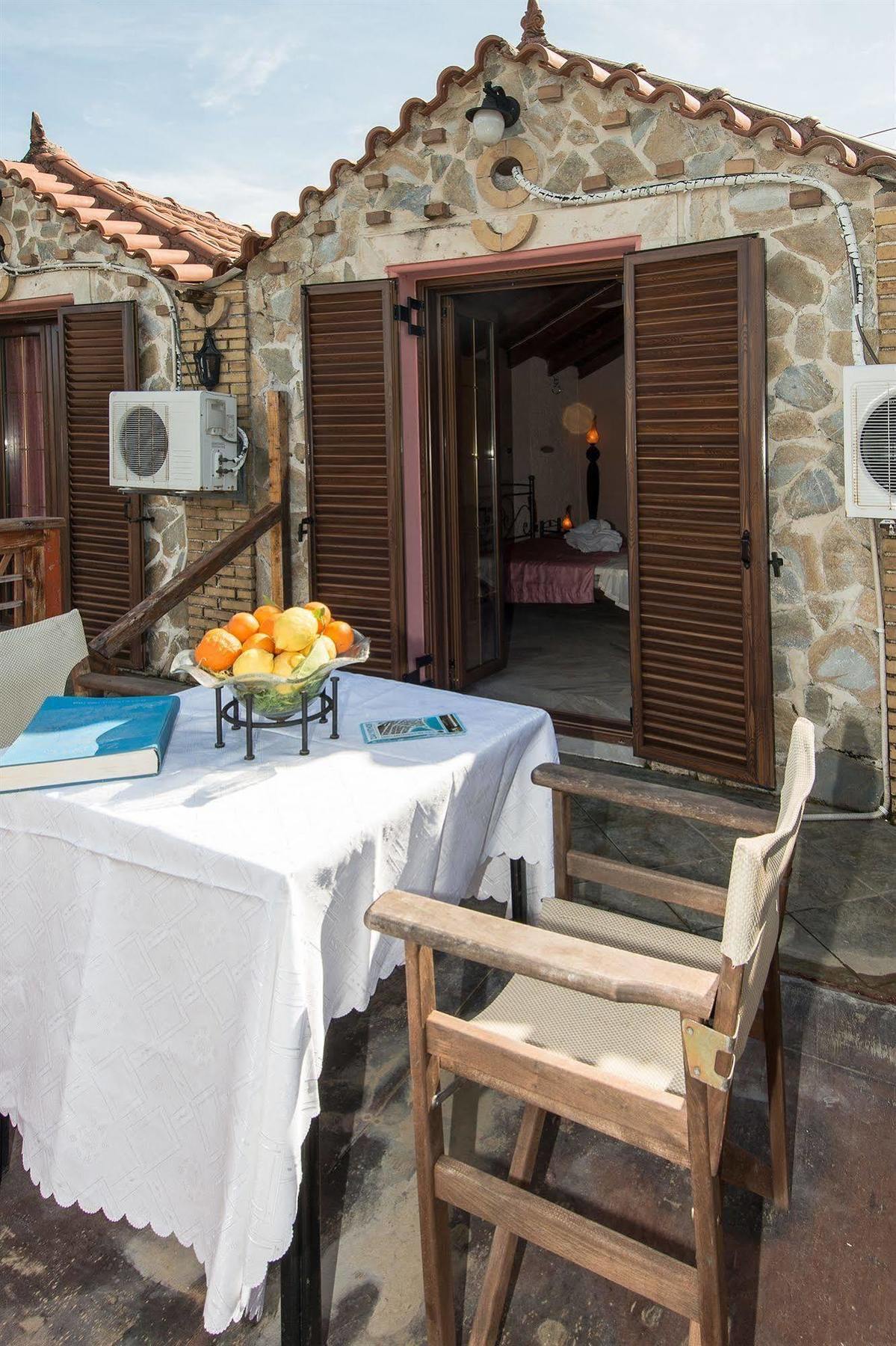 Lofos Studios Keri Dış mekan fotoğraf
